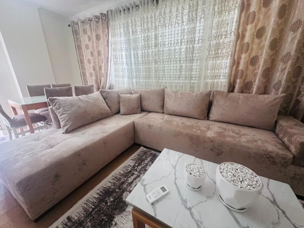 2+1, arredato nella stanza lounge, 5 maggio prezzo 550 mila lek