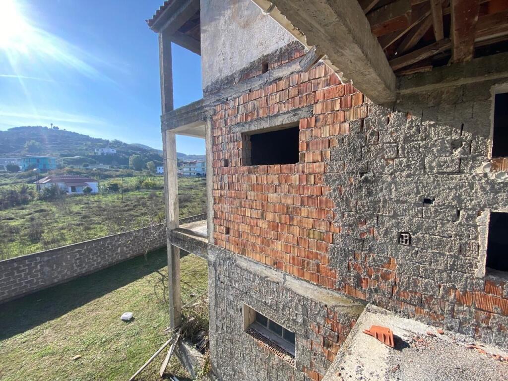 Okazion Vile per banim ne shitje