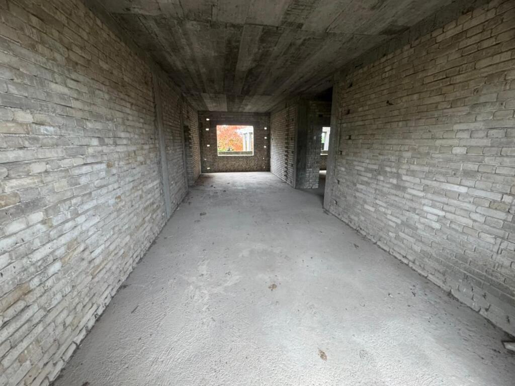 Vendesi edificio di 3 piani, Via Nuri Kello, vicino a Via Jordan Misja