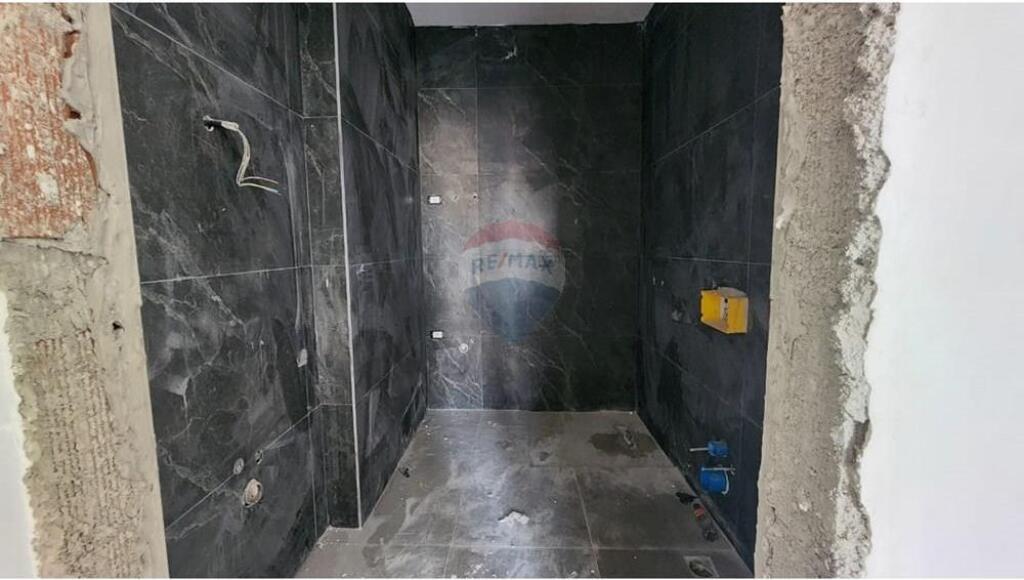 Apartament Për Shitje 2+1  Rruga Dritan Hoxha