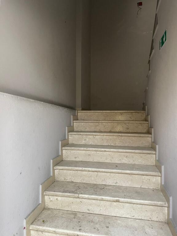 Ambient biznesi me qira tek Rruga e Elbasanit