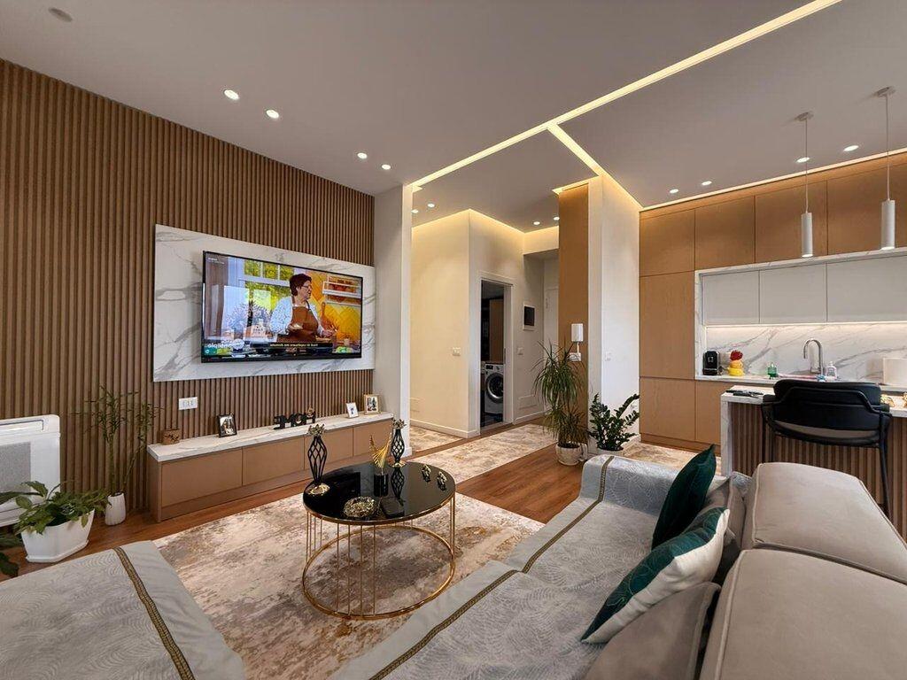 SHKOLLA E KUQE, SHESIM 2+1