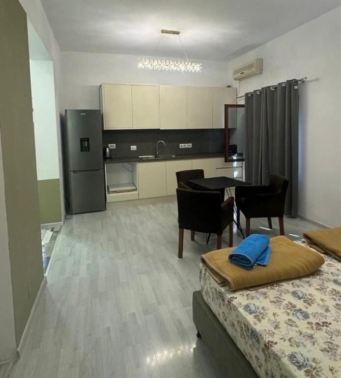 Jepet me qera Garsoniere