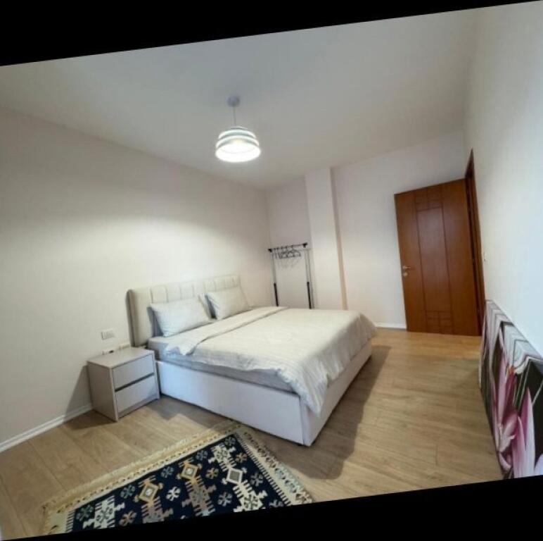 Jepet Apartment me qera 1+1, Id 13882