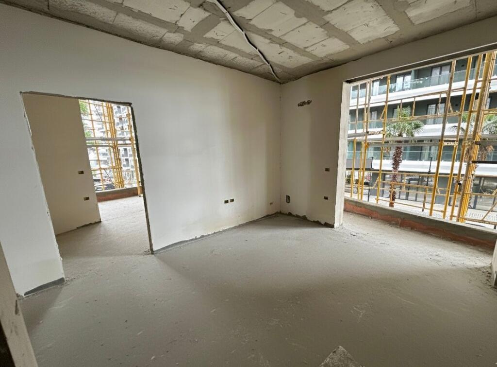 Shitet Apartament 2+1 në Ranë të Hedhun, Shengjin !