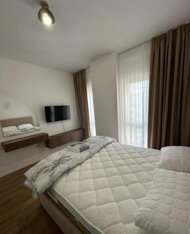 Appartamento 2+1+balcone in affitto 900€ Zogu i Zi, di fronte a Ringu