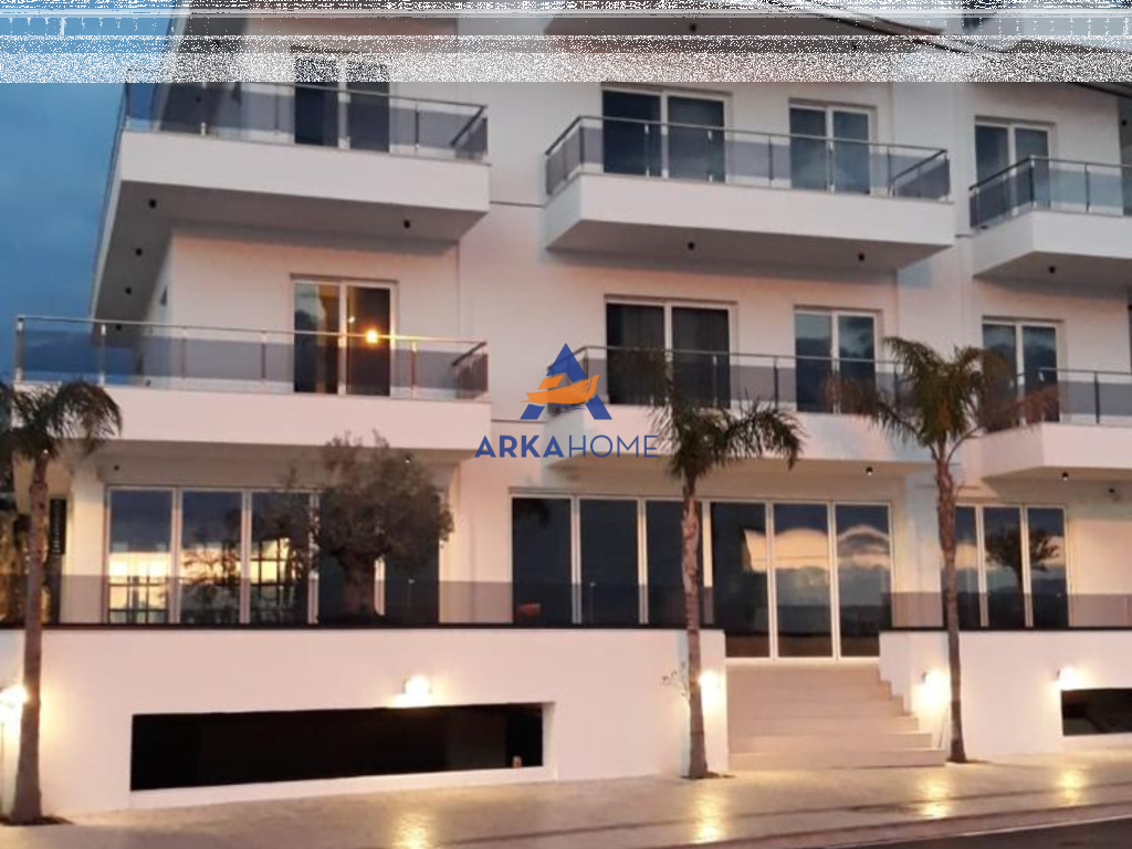 SHITET APARTAMENT 2+1+BALLKON "NE SARANDE TE KANALI I CUKES" 250.000 EURO