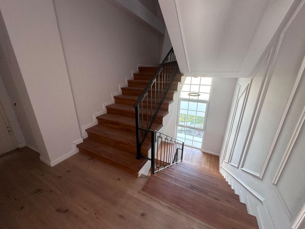 Vilë për qera  në zonën e Mjull Bathores  