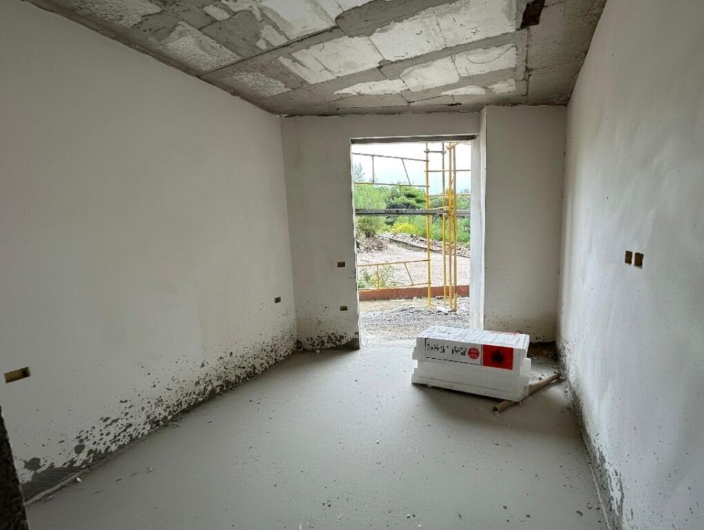 Shitet Apartament 2+1 në Ranë të Hedhun, Shengjin !