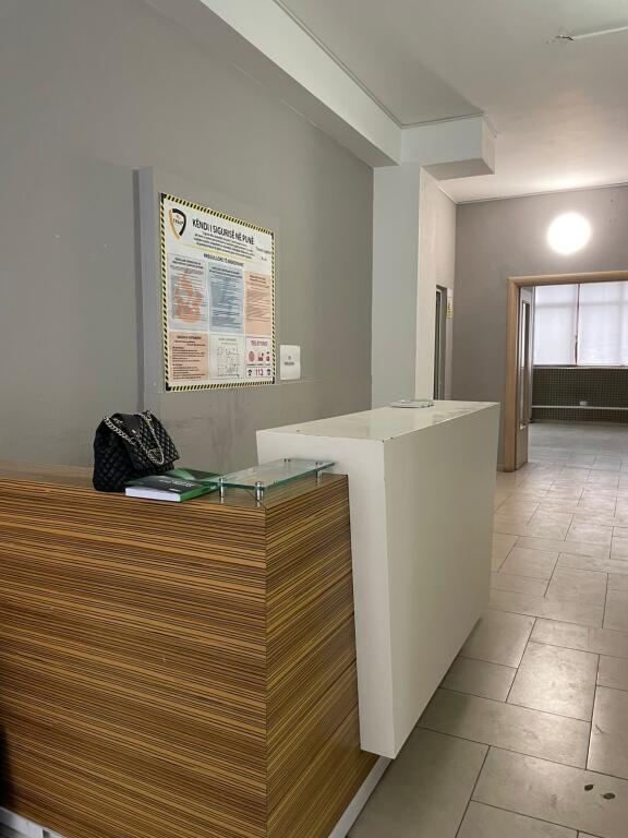 Ambient biznesi me qira tek Rruga e Elbasanit