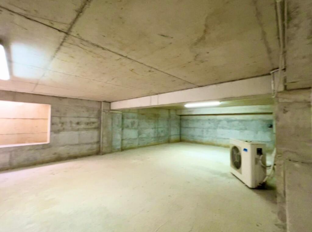  ambient-magazine me qira