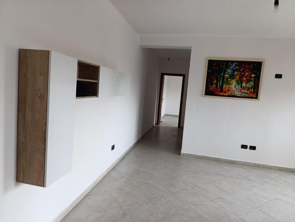 SUPER APARTAMENT 2+1 PER SHITJE TEK VALA PARK DURRES