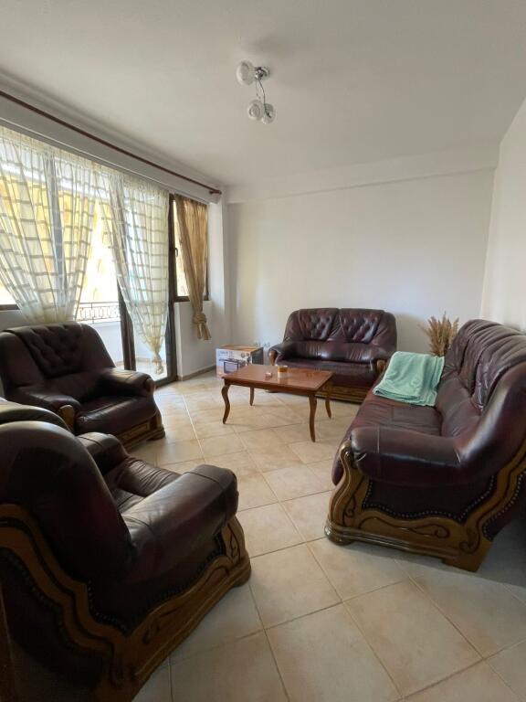 Apartament 1+1 me qira, Rruga e Elbasanit