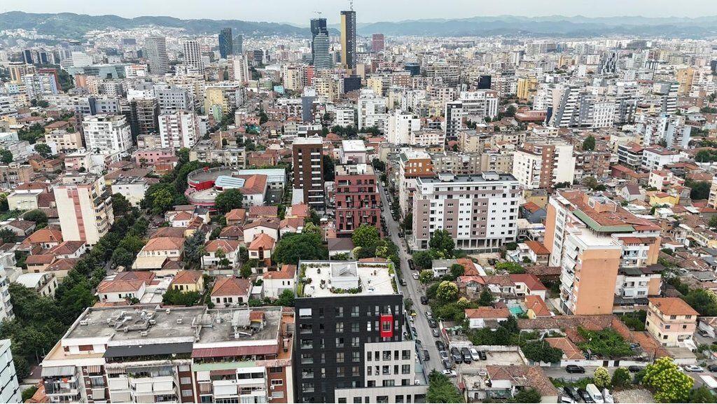 SHITET APARTAMENT 2+1 – SHKOLLA E KUQE