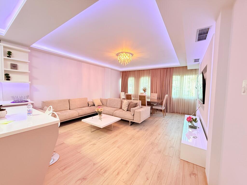 Apartment for rent in Bllok .