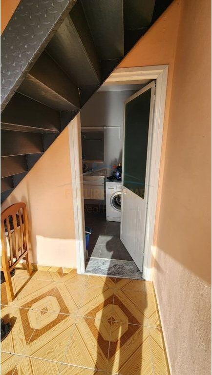 Qera,Apartament 2+1+2, Post parkimi, Babrru, Tirane