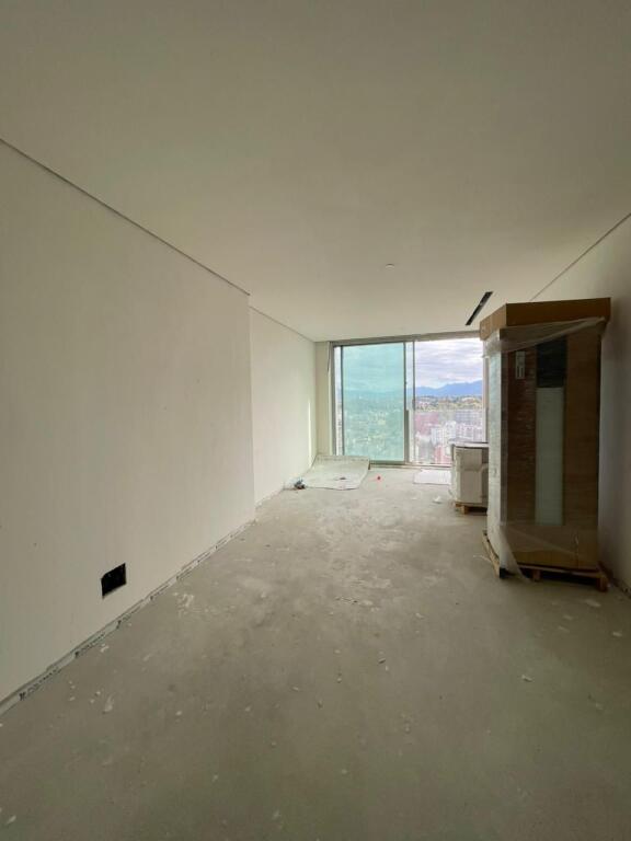 🏙️ Appartamento 1+1 + Cabina Armadio in Vendita– DownTown One, Tirana