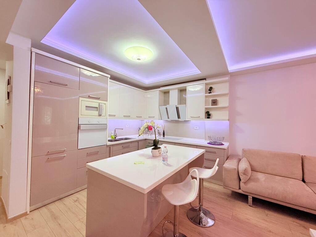 Apartment for rent in Bllok .