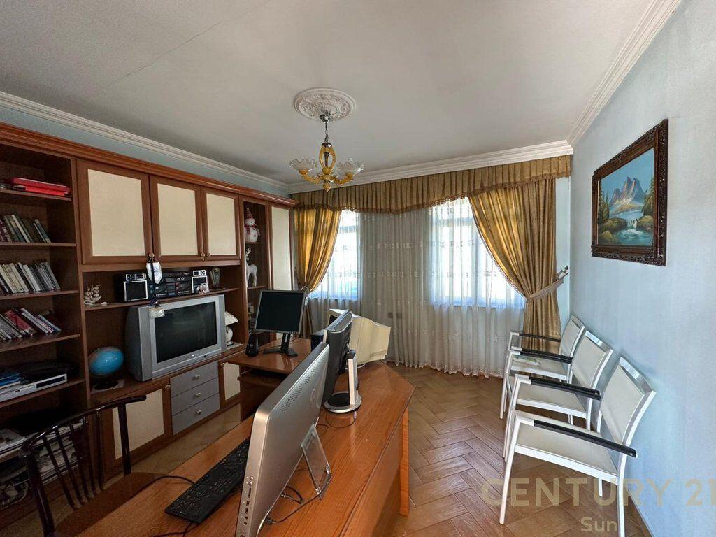 VILË PËR QIRA – UNAZA E RE / ASTIR