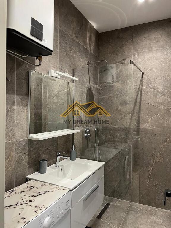 Shiten 2 studio te investuar ne Durrës Plazh