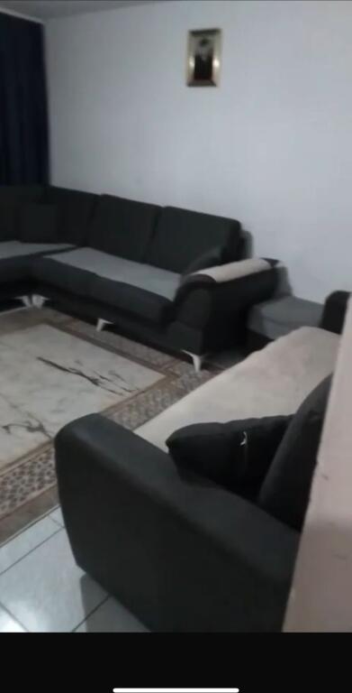 Shtepi private me qera 2+1