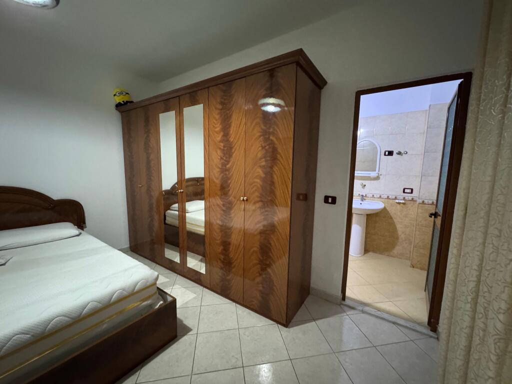 Apartamenti 2+1+2, Astir!