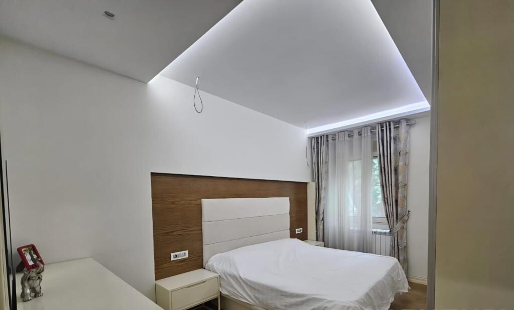 APARTAMENT 2+1 PER SHITJE TEK FRESKU