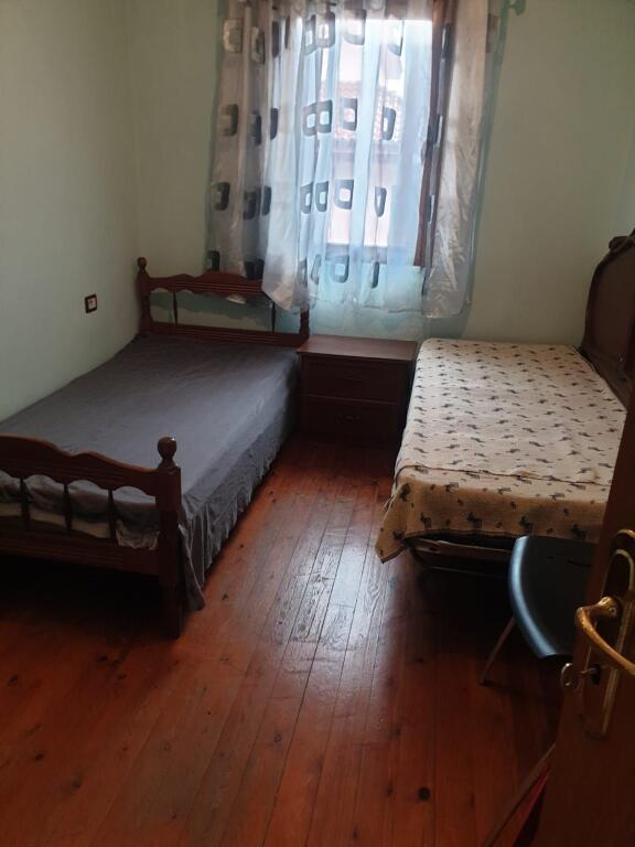 Qera, Hyrje Private, 2+1, Allias 450 euro/muaj