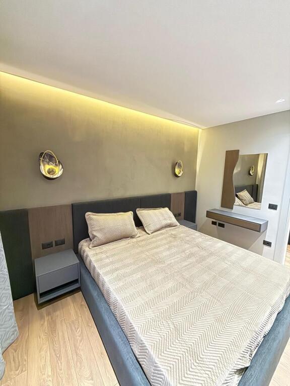 Apartment 2+1+parking for rent on Durres Street