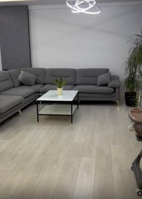 apartament 2+1 me qira ne astir