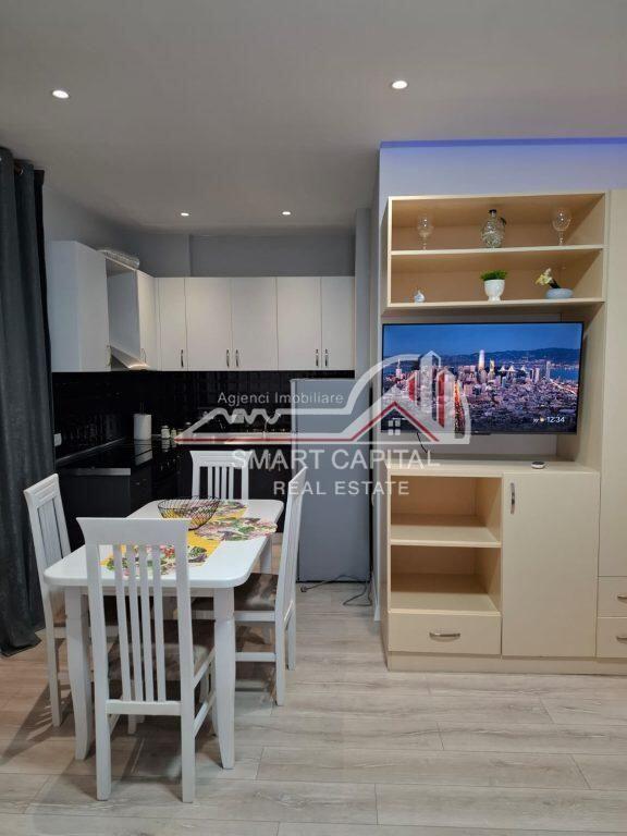 JEPET GARSONIERE ME QIRA NE “UJI TE FTOHTE” VLORE!