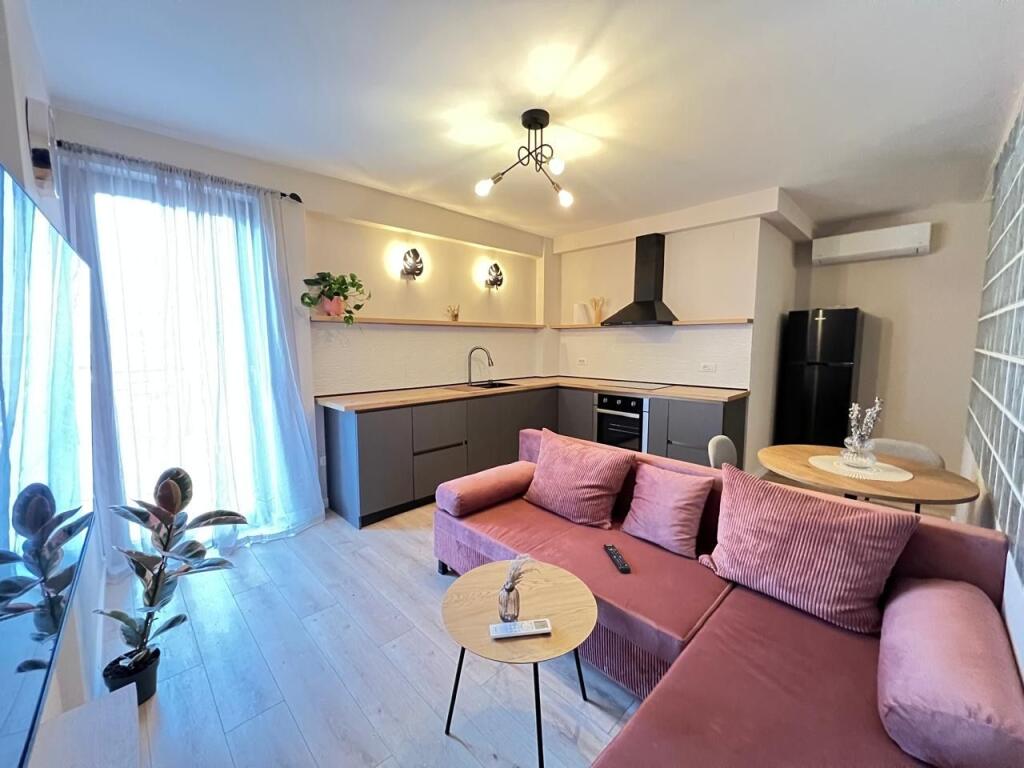 Super ap 1+1 tek kopshti botanik ( fratari )