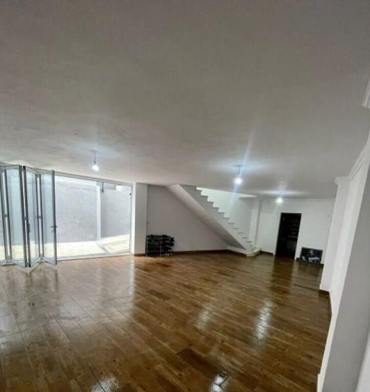 We sell a villa near Lake Farka!