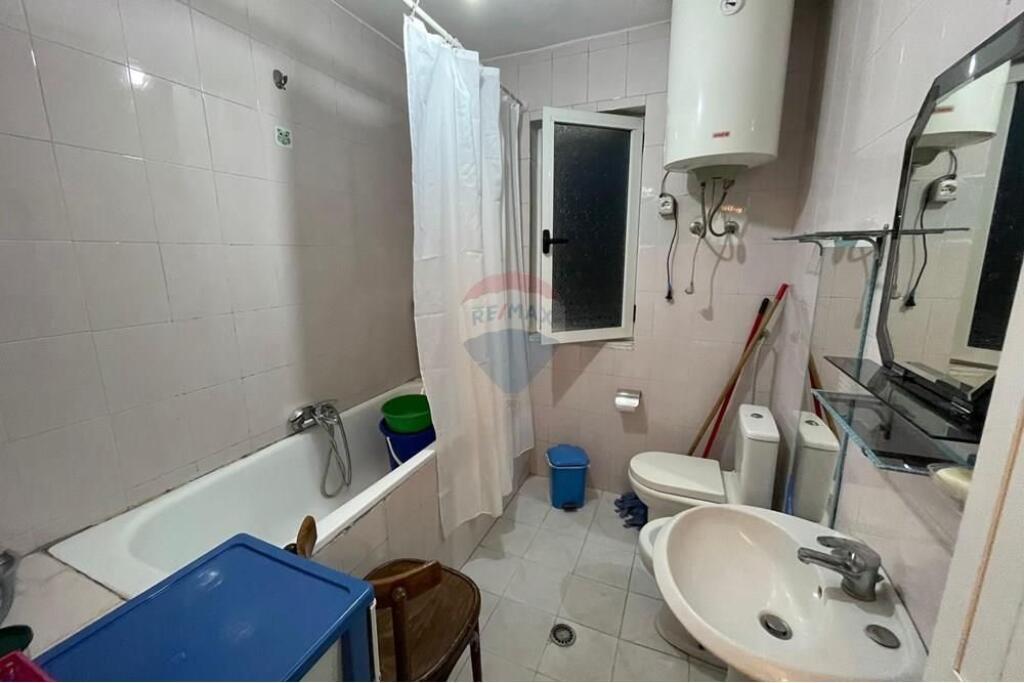 Appartamento - In Affitto - Via Ali Demi, Tirana 450 euro