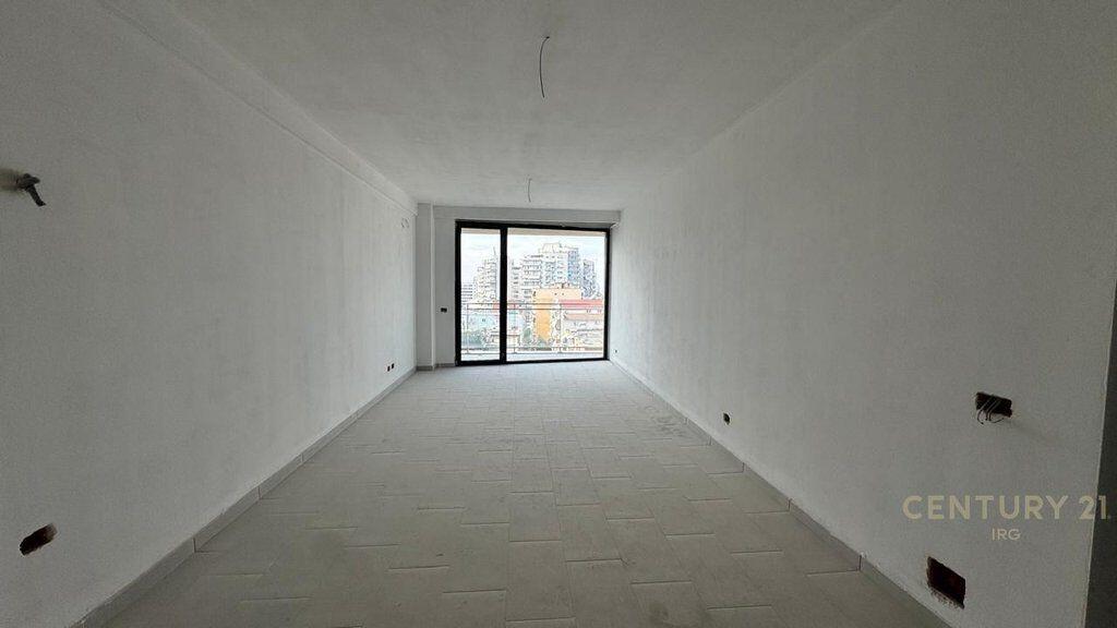 Appartamento 3+1+2 in affitto + posto auto incluso nel prezzo a Mine Peza!