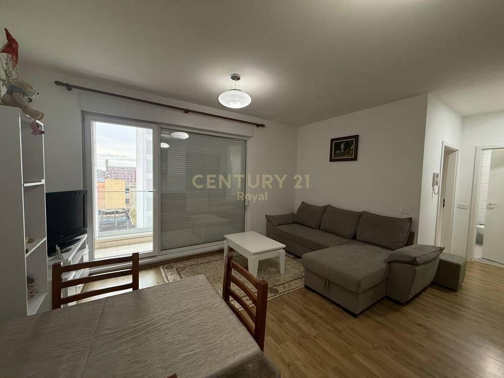 JEPET ME QIRA APARTAMENT 1+1 (SIRI KODRA)
