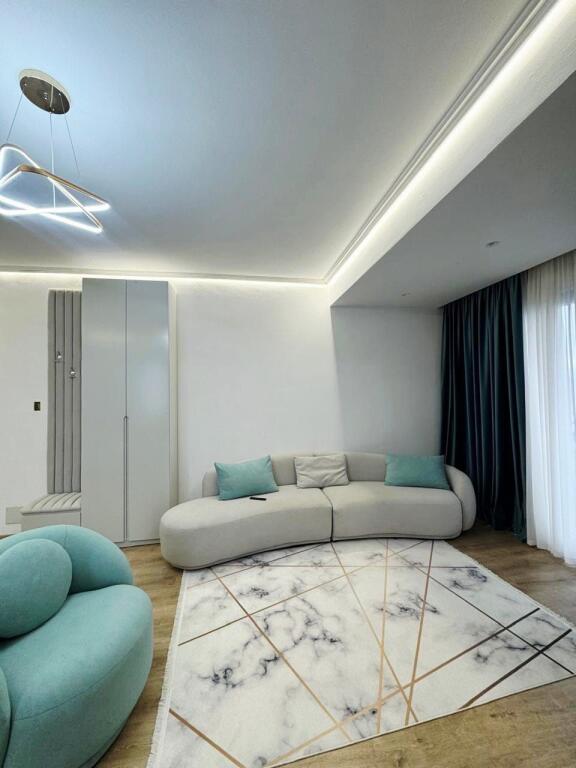 Farmacia 10, Vicino alla strada di Dibra  Vendiamo un super appartamento 1+1.