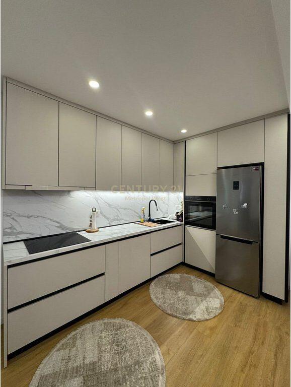 Apartament 2+1 Për Shitje ne Fresk