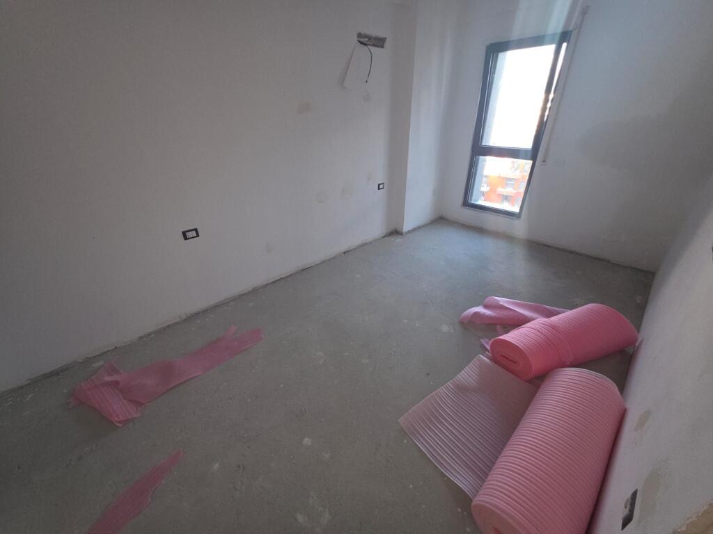 Bulevardi Ri Apartment 3+1+2 for sale