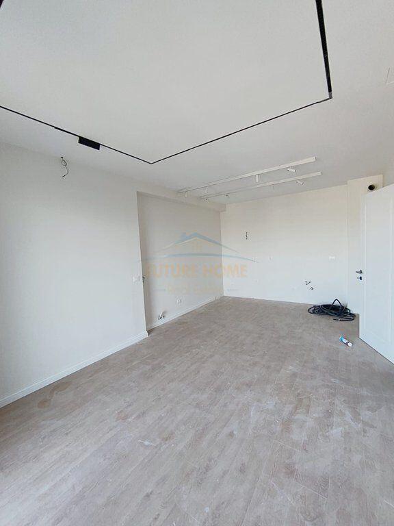 Shitet, Apartament 2+1+post parkimi, Jordan Misja, Tiranë