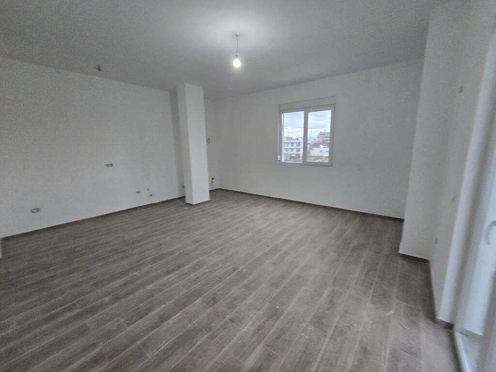 Shitet Apartament 2+1+Blk - Bulevardi i Ri