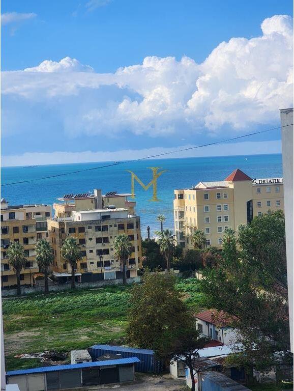 Shitet Apartament 2+1 Ne Kompleksin Eka ne Plazh , Hekurudha !!