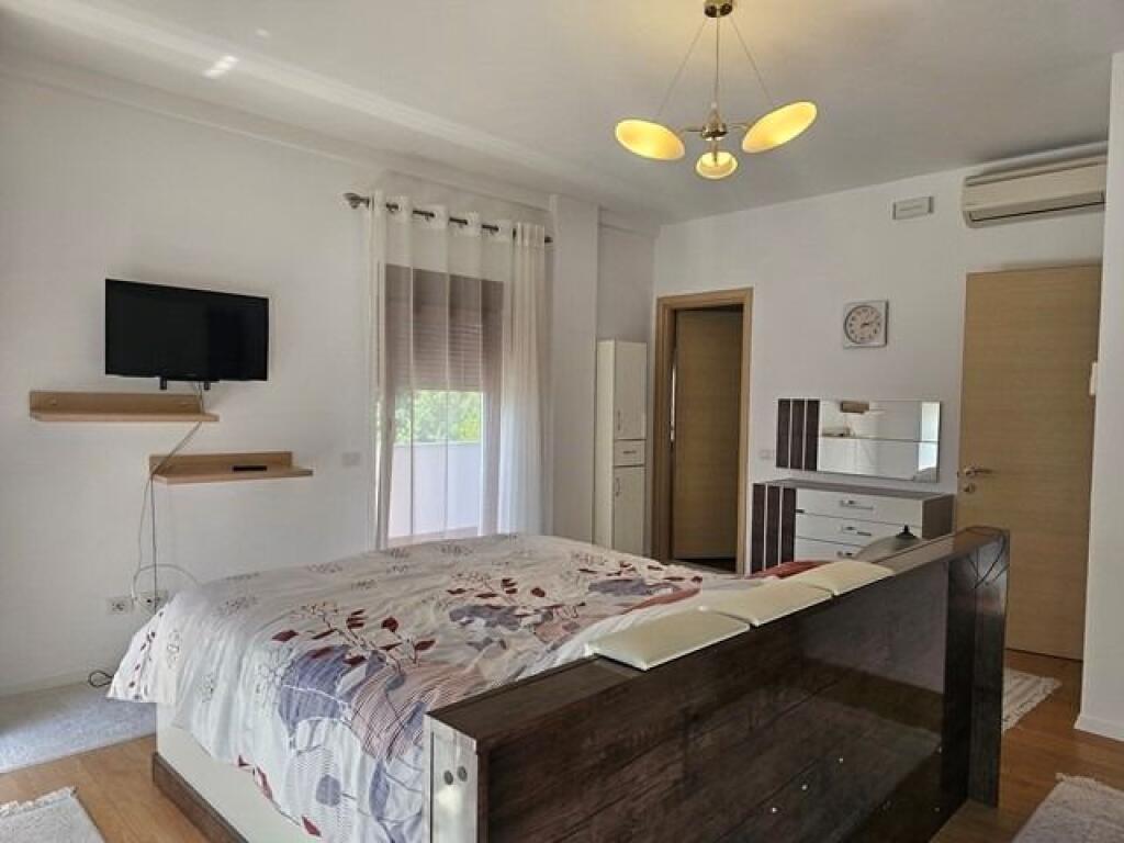 VILLA IN AFFITTO VICINO A TEG