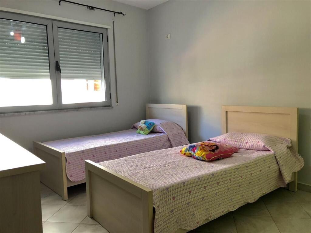 🏢Prokuroria e Tiranes,prane Kmy-s  jepet me qera apartament 1+1,i mobiluar 550Euro