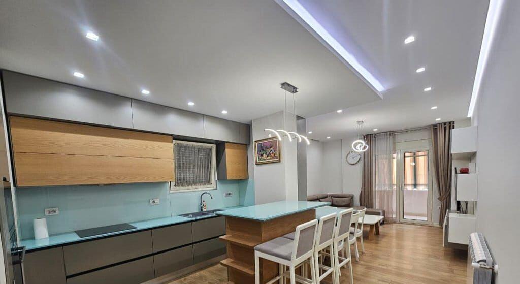 APARTAMENT 2+1 PER SHITJE TEK FRESKU