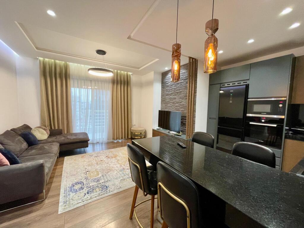 Appartamento 2+1 +parcheggio a Panorama