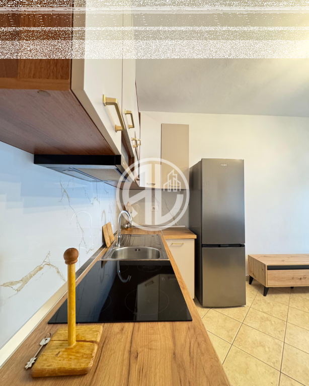 Shitet Apartament 2+1 – Vijë e Parë me Detin, Golem