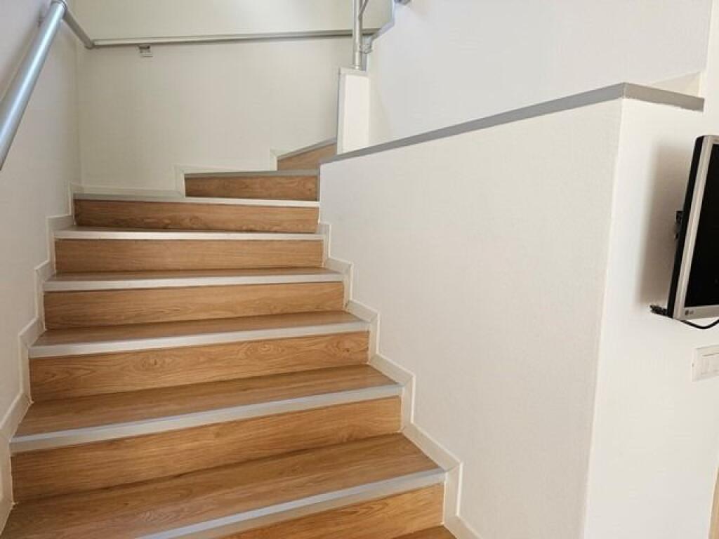 🏡 Jepet Vile 3 Kateshe me qira te rruga e Vilave prane Teg