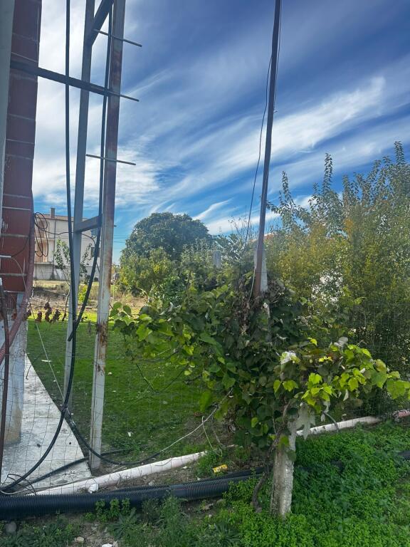 🏡 Shitet Vilë 2-Katëshe Manze