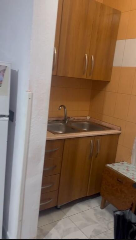 Affitto, Appartamento 1+1, Via Bardhyl, 400 Euro/Mese